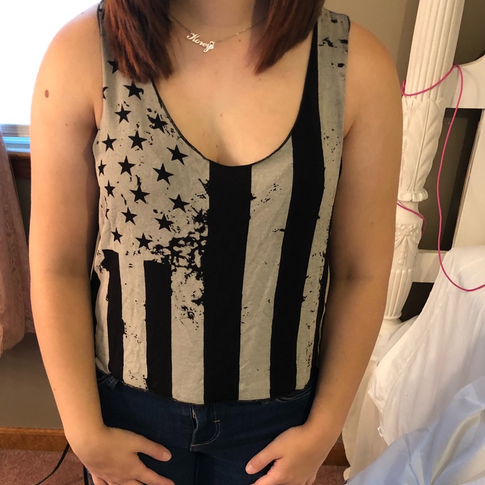 Crop top